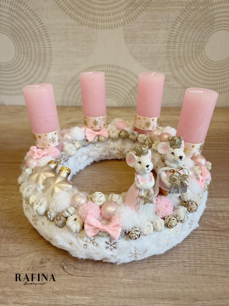 Pasztell adventi koszorú egér királyi párral 1