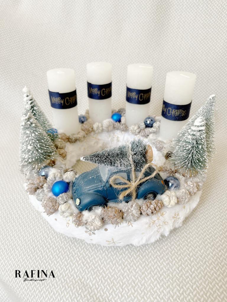 Adventi koszorú autóval, kék-arany-fehér színű 1
