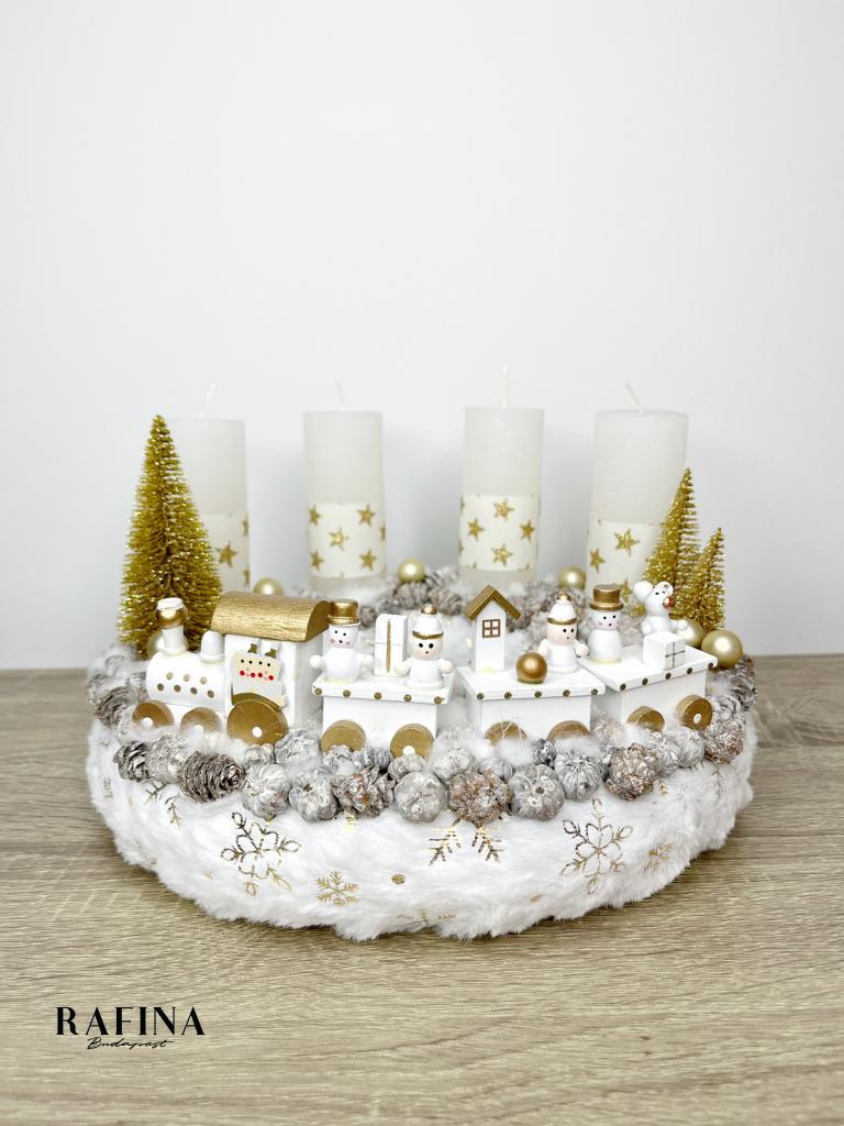 Adventi koszorú arany-fehér vonattal 1