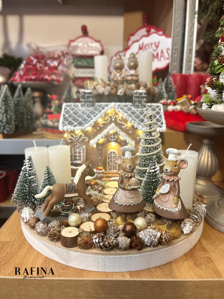 Adventi koszorú mézeskalács házikóval és pék egerekkel, fatálcán, 35cm 1