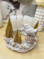 Adventi koszorú arany-fehér madárral 3