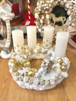 Adventi koszorú jegesmedvével és mókussal, fehér-arany, 28cm 3
